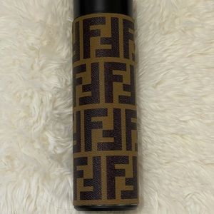 Water bottle with LED temperature.